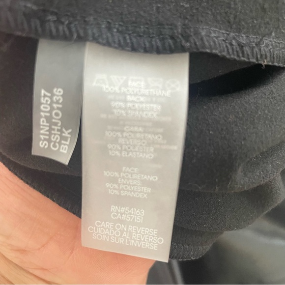 Calvin Klein Women’s Faux leather Black Leggings lightweight and soft SZ 6 - Picture 8 of 9